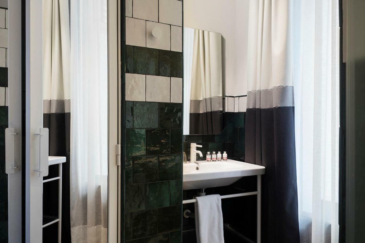 Praktik èssens Hotel